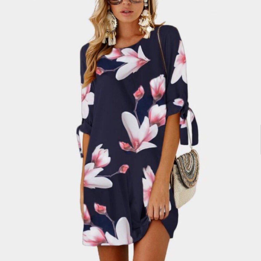LAST ONE!! Floral Short Sleeve Shift Dress